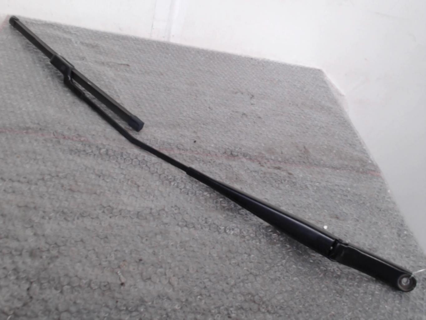 Braccio tergicristallo anteriore destro VOLKSWAGEN POLO 5 PHASE 2 Diésel - 1