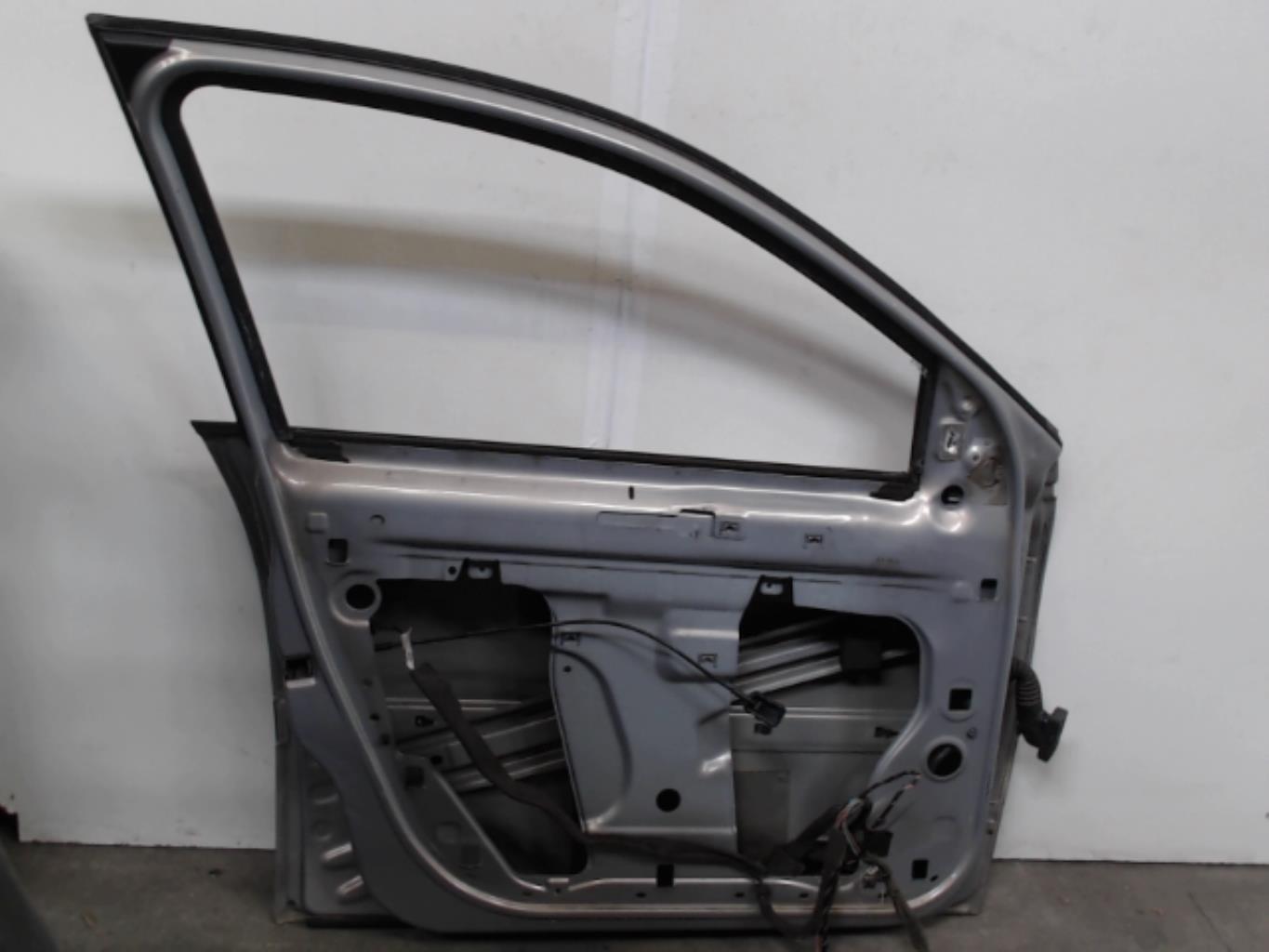 Porte avant gauche RENAULT MEGANE 2 PHASE 1 BREAK Diesel - 1