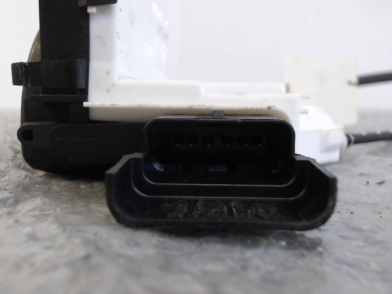 Serrure avant droit CITROEN DS3 PHASE 1 Essence - 1