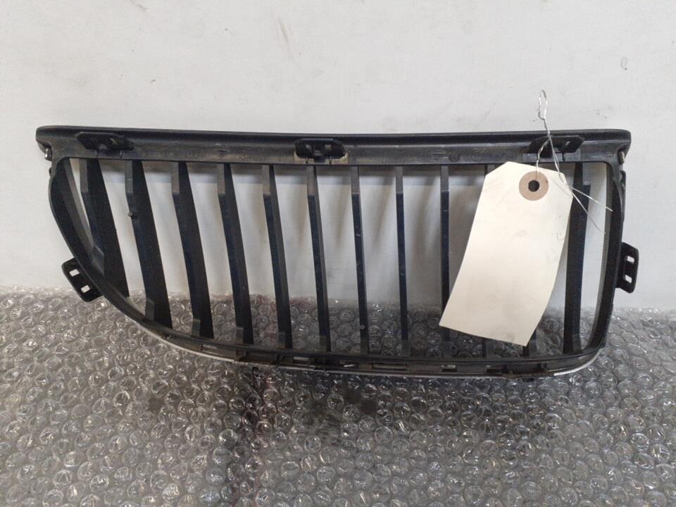 Calandre gauche BMW SERIE 3 E90 PHASE 1 Diesel - 1