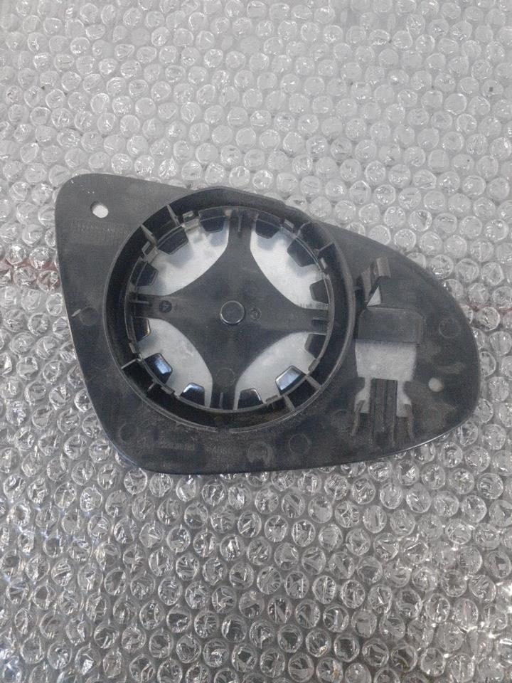 Vetro specchietto retrovisore sinistro KIA CARENS 3 Diésel - 1
