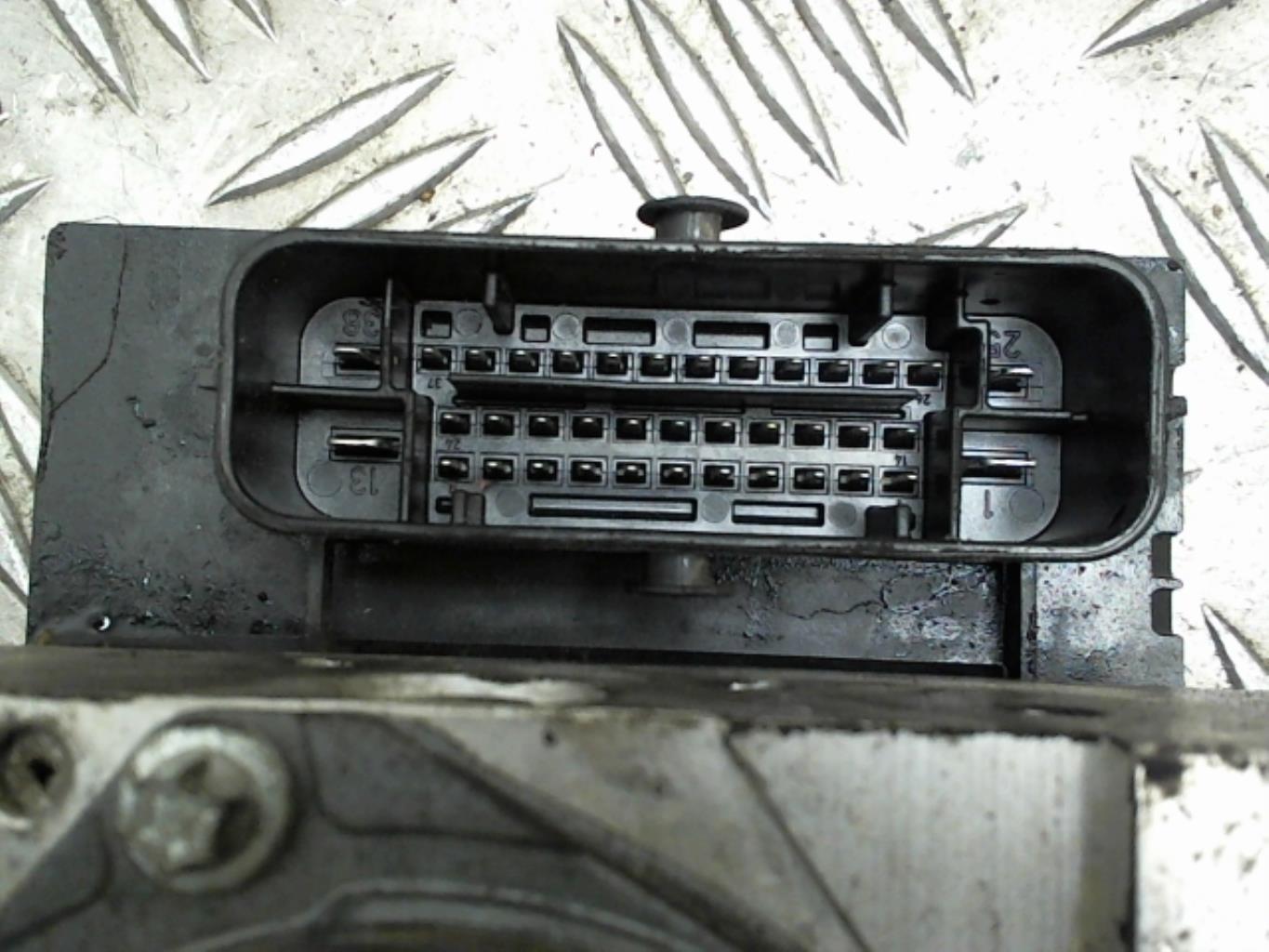 Blocco ABS (antibloccaggio freni) KIA VENGA PHASE 1 Diésel - 1