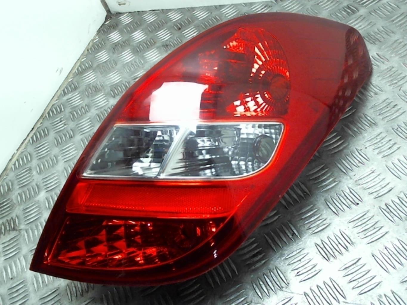 Fanale posteriore principale destro (luci) HYUNDAI I 20 1 PHASE 1 Gasolina - 1
