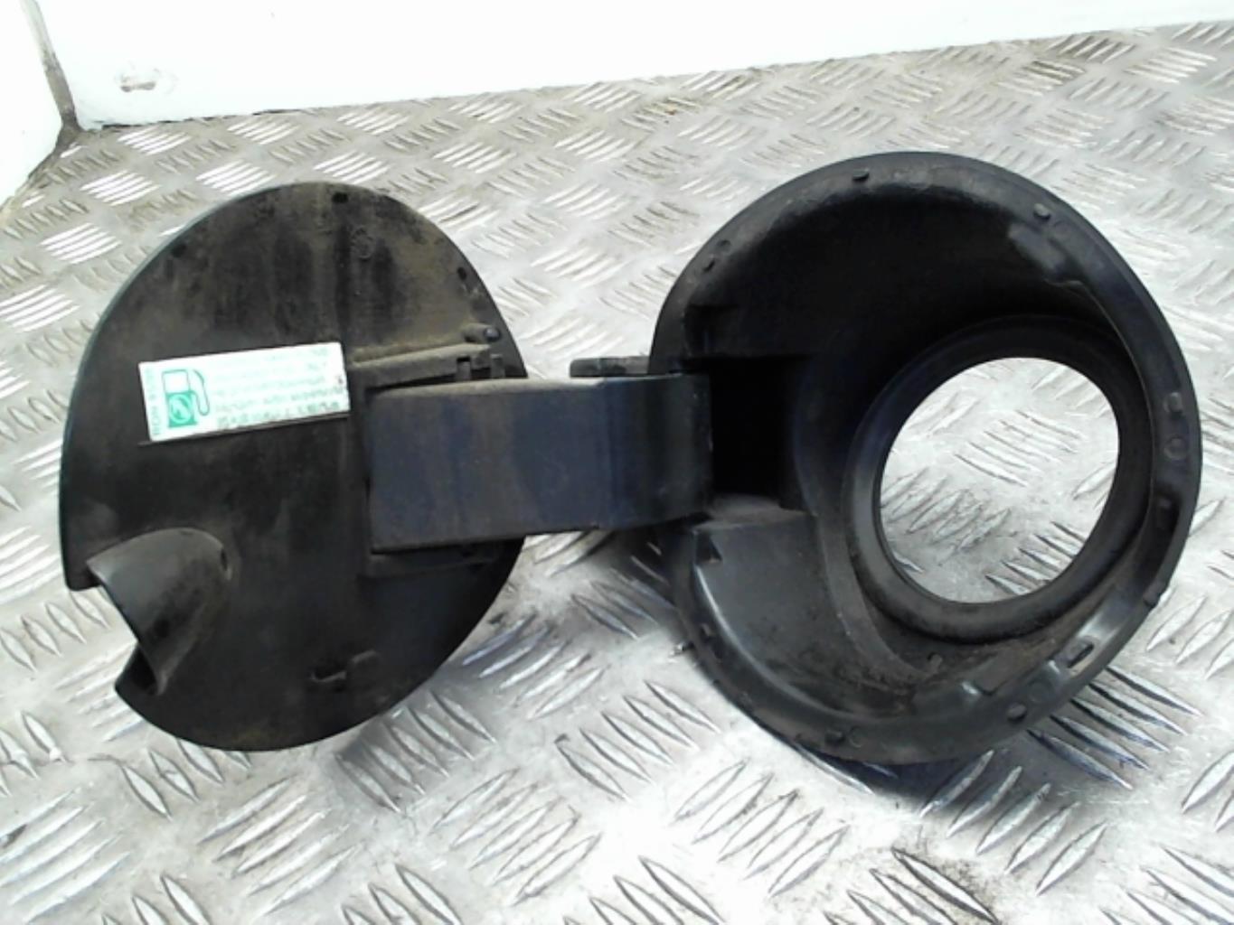 Sportello carburante PEUGEOT 208 1 PHASE 1 Gasolina - 1
