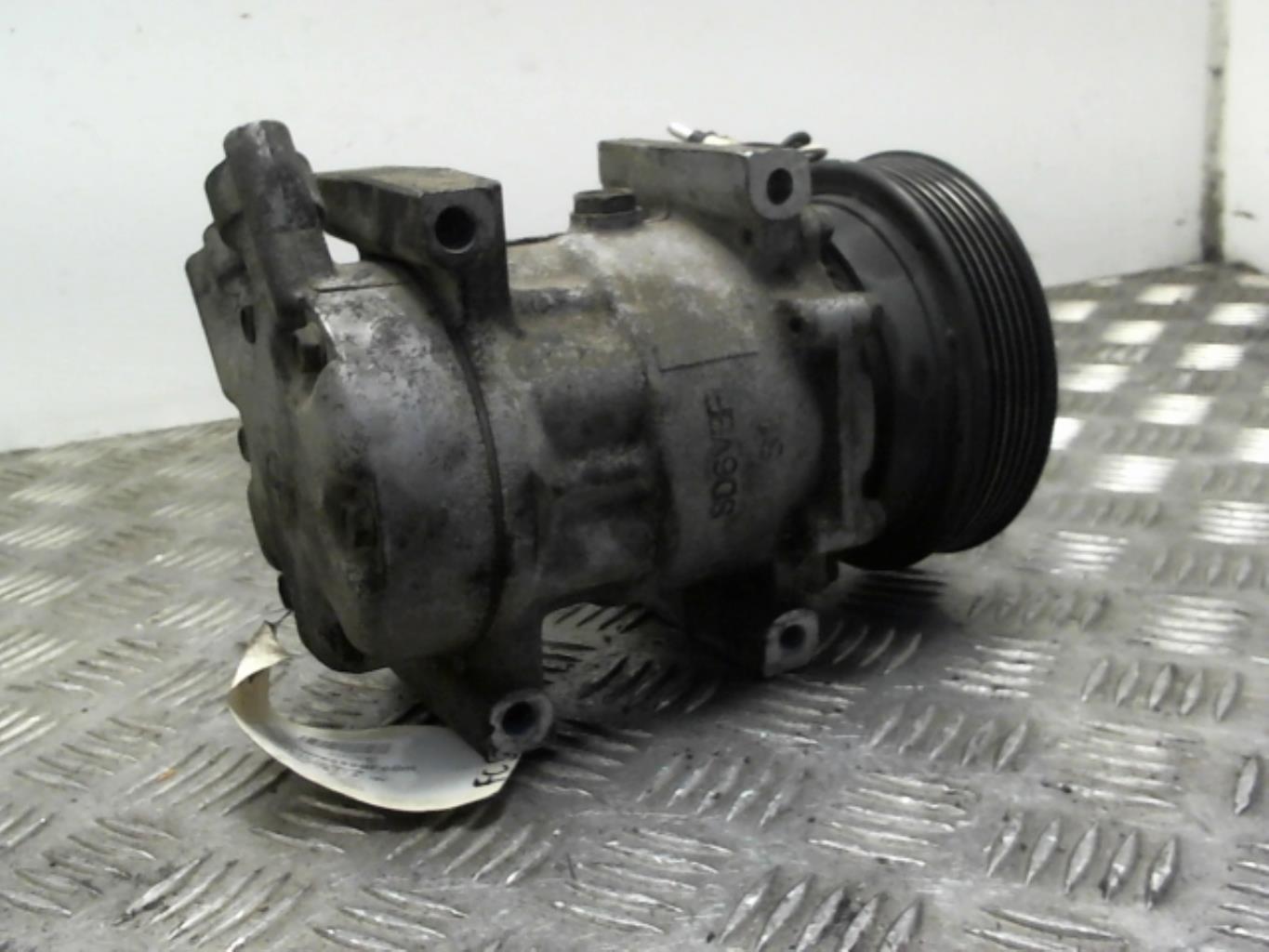 Compresseur clim RENAULT CLIO 2 PHASE 2 Essence - 1