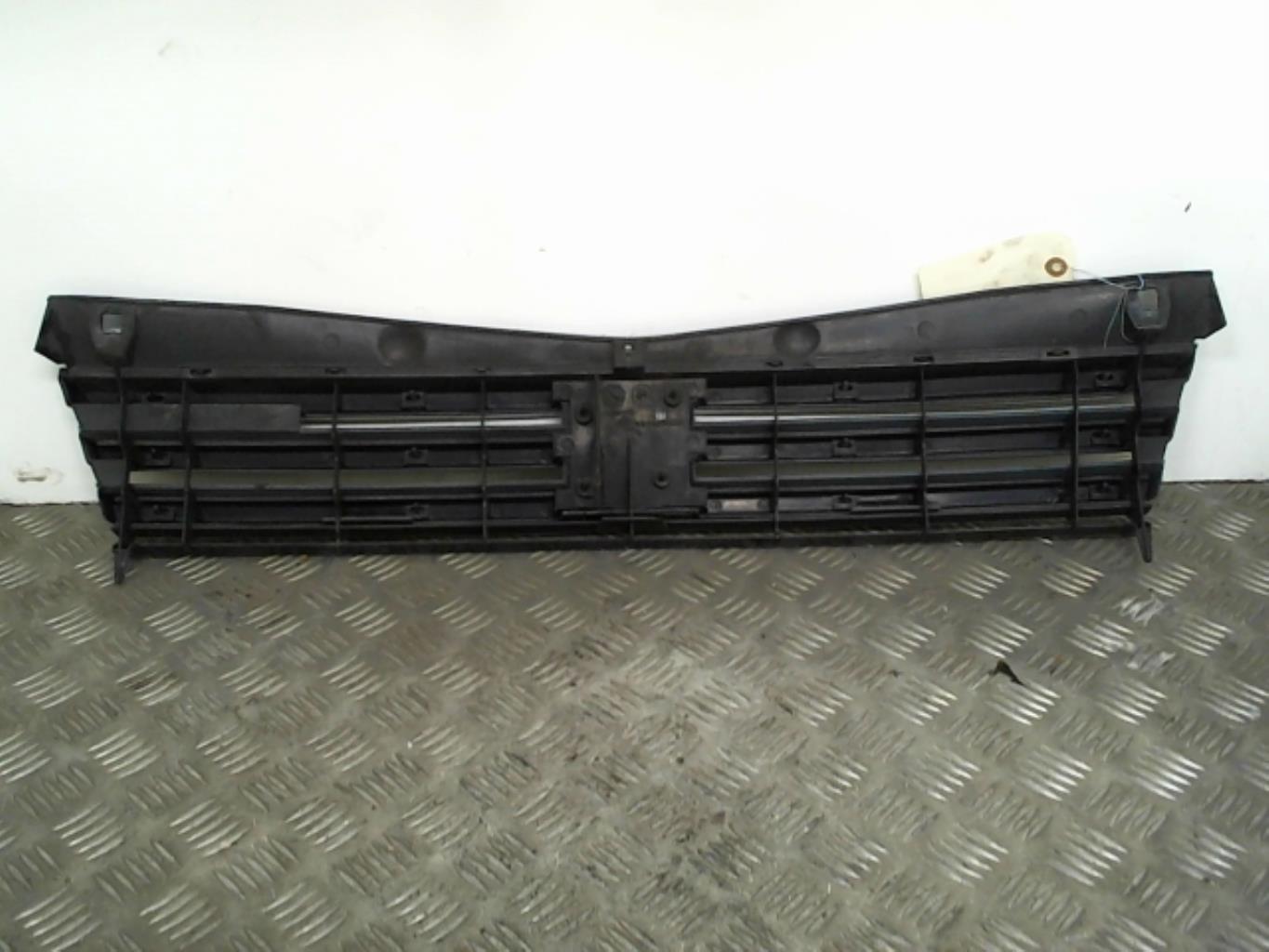 Calandre PEUGEOT 205 PHASE 2 Essence - 1