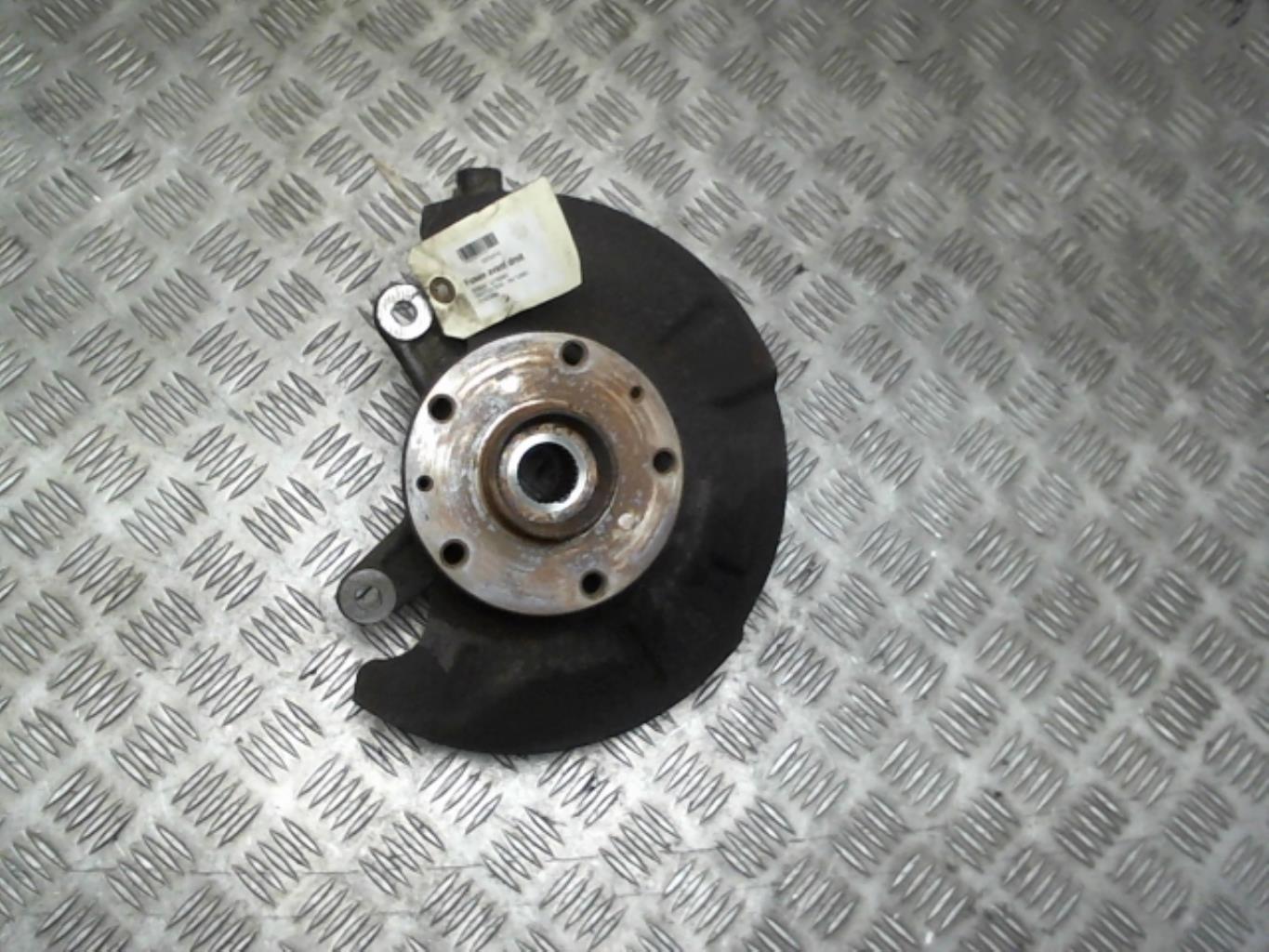 Fusee avant droit SUZUKI SX4 1 Diesel - 1