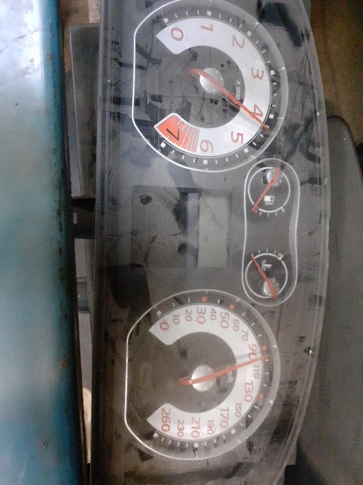 Compteur RENAULT LAGUNA 2 PHASE 2 BREAK Essence - 1