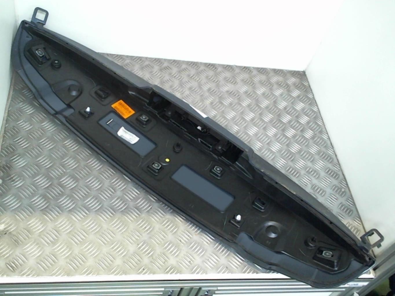 Feu arriere stop central RENAULT CLIO 4 PHASE 2 Diesel - 1
