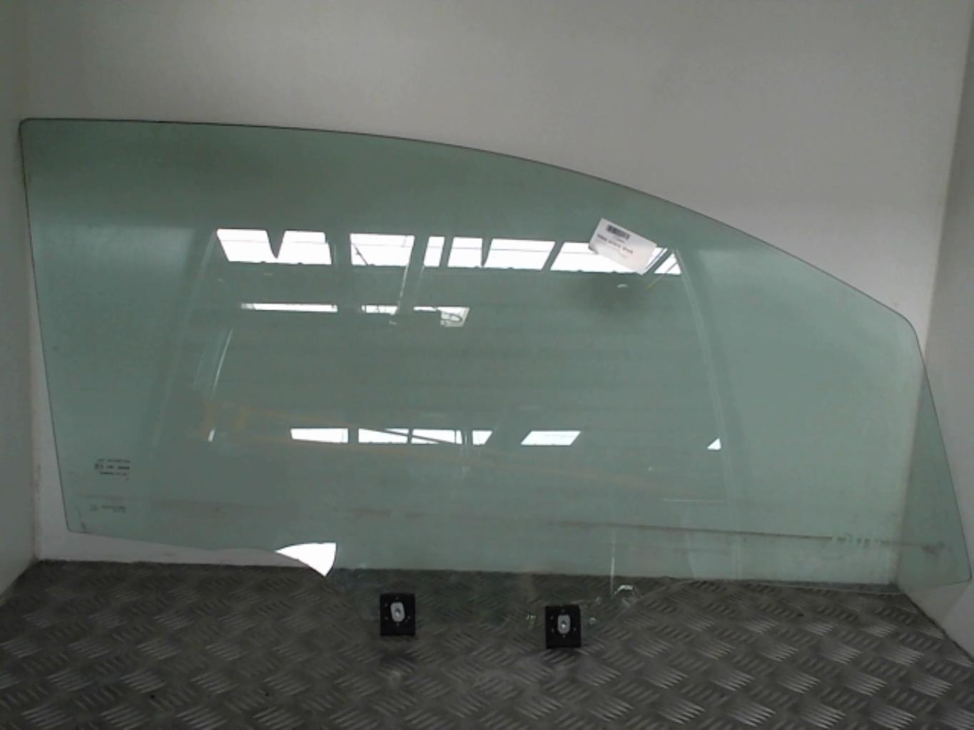 Vitre avant droit CITROEN C1 2 Essence - 1