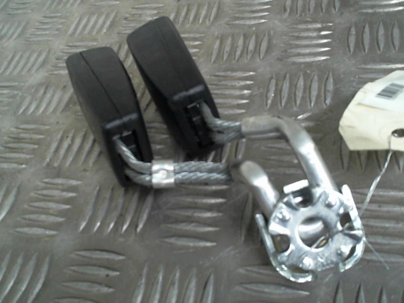 Aggancio cintura sicurezza posteriore sinistro VOLKSWAGEN GOLF 6 Diésel - 1