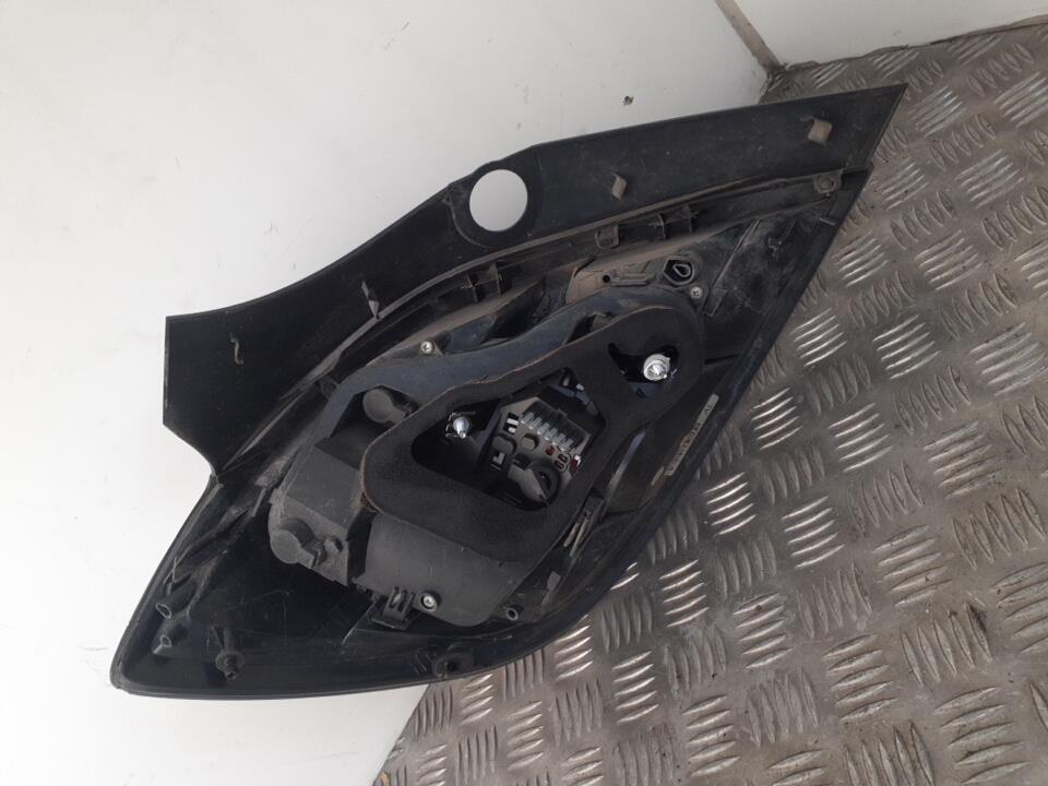 Fanale posteriore principale destro (luci) OPEL ASTRA H PHASE 2 Diésel - 1