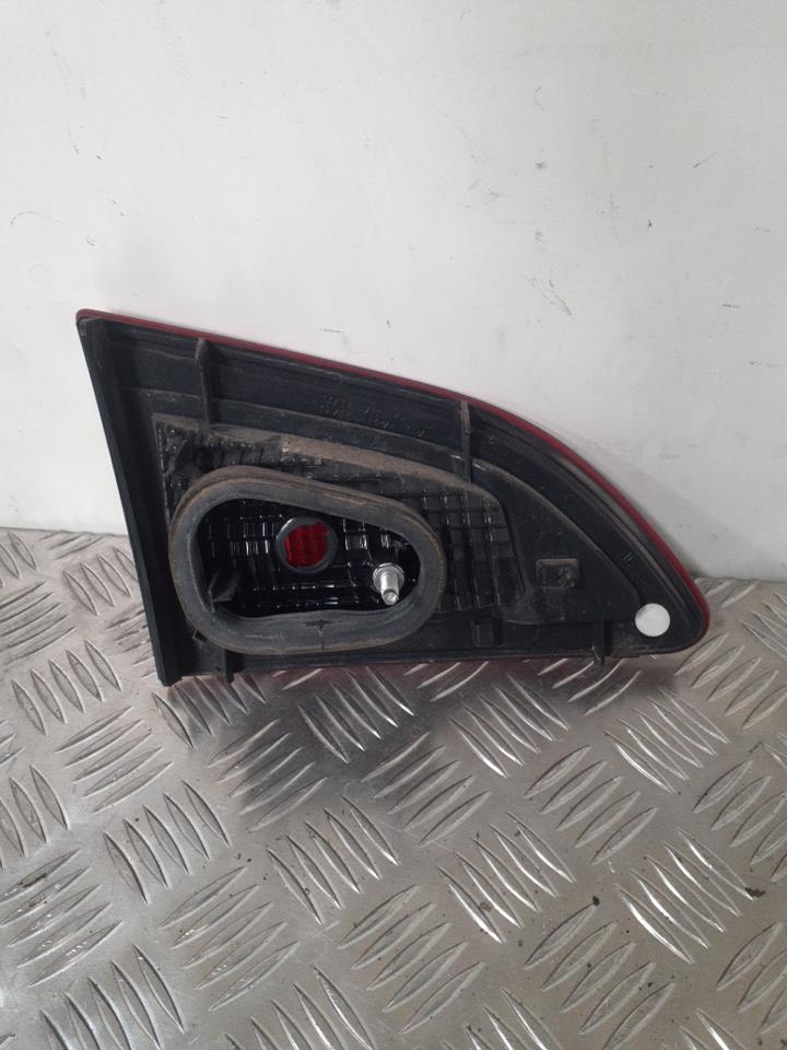 Feu arriere secondaire droit (feux) RENAULT SCENIC 3 PHASE 1 Diesel - 1