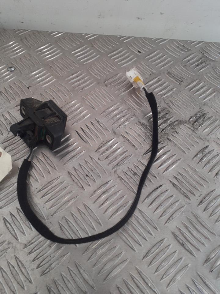 Serrure de coffre RENAULT CLIO 2 PHASE 2 Diesel - 1