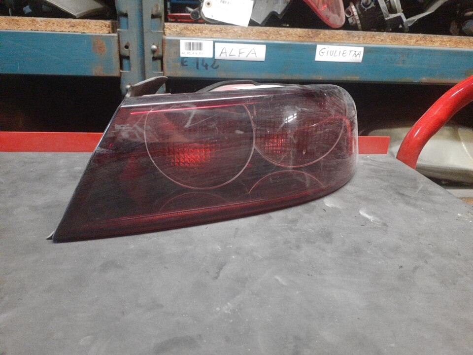 Fanale posteriore principale destro (luci) ALFA ROMEO 159 BREAK Diésel - 1