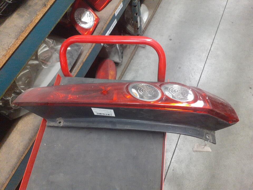 Fanale posteriore principale destro (luci) FORD FIESTA 5 PHASE 1 Diésel - 1