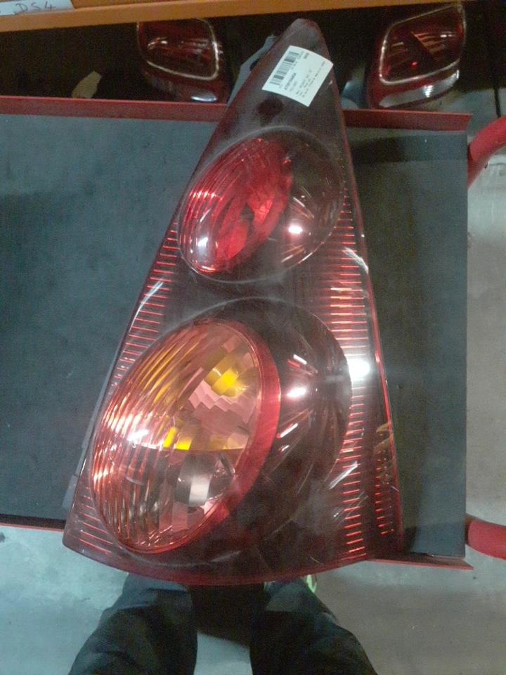 Fanale posteriore principale destro (luci) PEUGEOT 107 PHASE 3 Gasolina - 1
