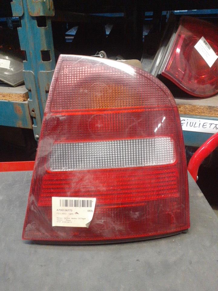 Fanale posteriore principale destro (luci) SKODA OCTAVIA 1 PHASE 1 Gasolina - 1