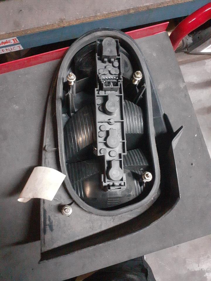 Fanale posteriore principale destro (luci) RENAULT MEGANE 1 PHASE 2 COUPE Gasolina - 1