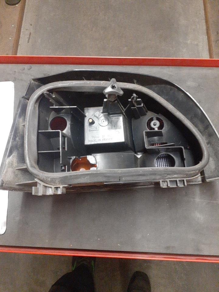 Fanale posteriore principale destro (luci) RENAULT CLIO 1 PHASE 2 Gasolina - 1