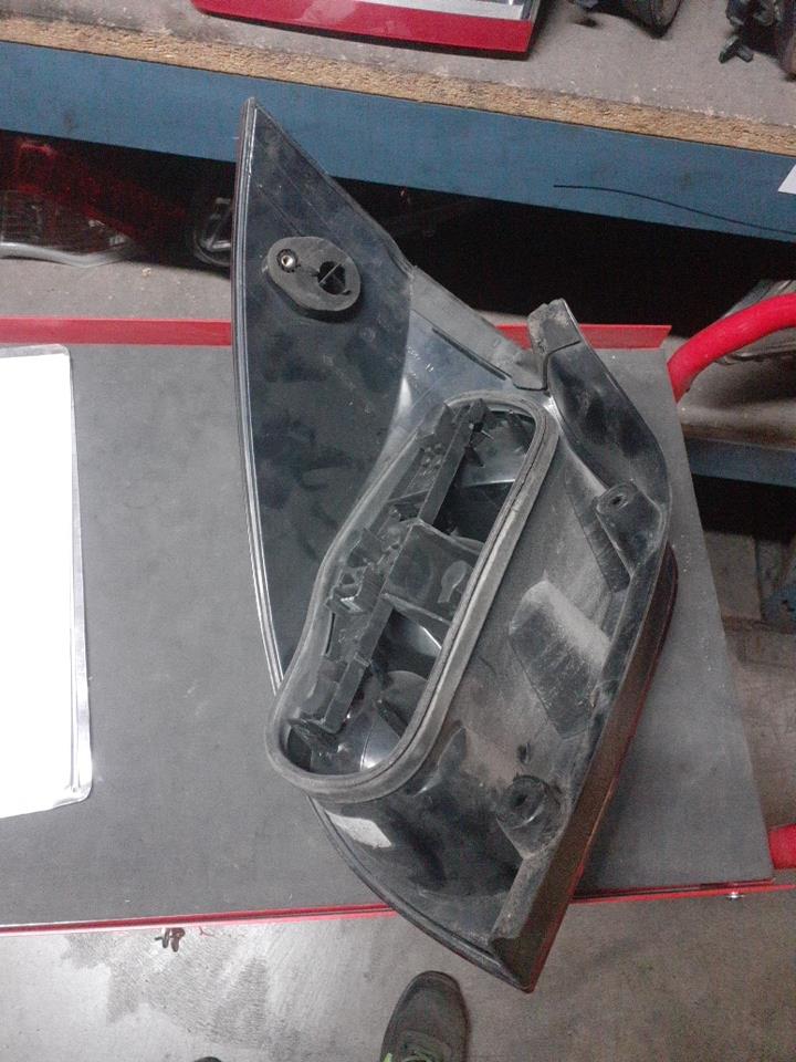 Fanale posteriore principale destro (luci) RENAULT LAGUNA 2 PHASE 1 BREAK Diésel - 1