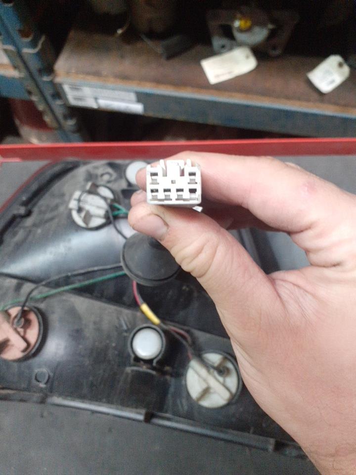 Fanale posteriore principale destro (luci) HYUNDAI ACCENT 1 Gasolina - 1