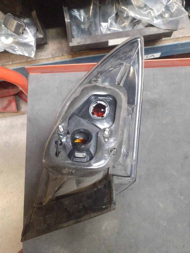Fanale posteriore principale destro (luci) MAZDA 3 1 PHASE 2 Diésel - 1