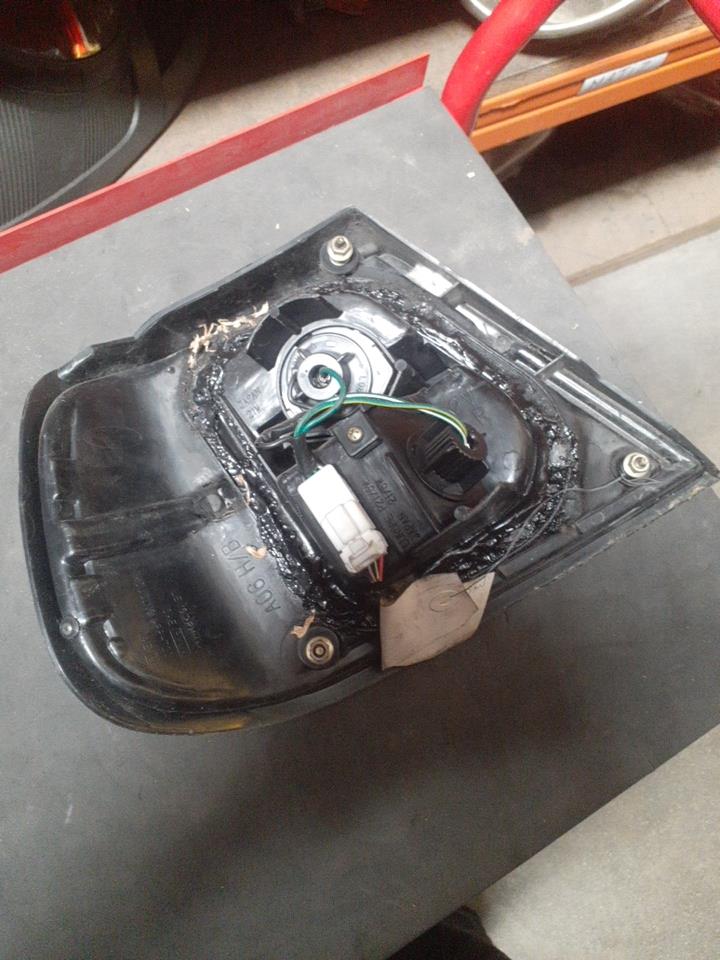 Fanale posteriore principale destro (luci) NISSAN ALMERA 1 PHASE 1 Gasolina - 1