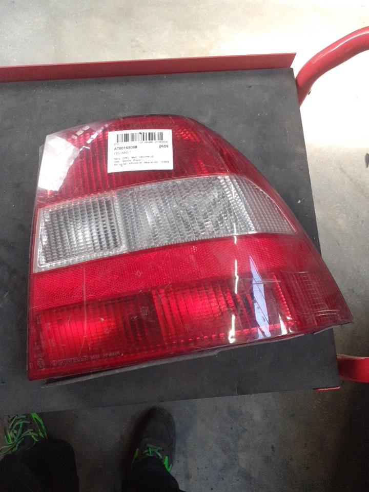 Fanale posteriore principale destro (luci) OPEL VECTRA B PHASE 1 Gasolina - 1