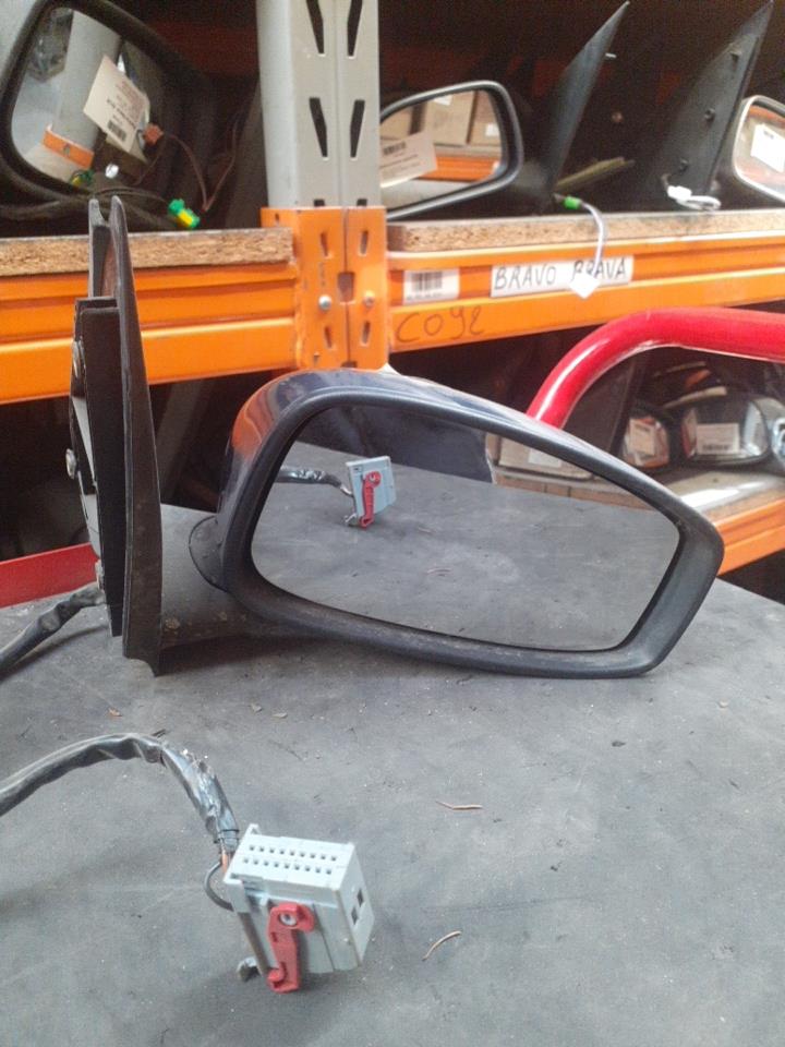Retrovisor derecho FIAT STILO Diésel - 1