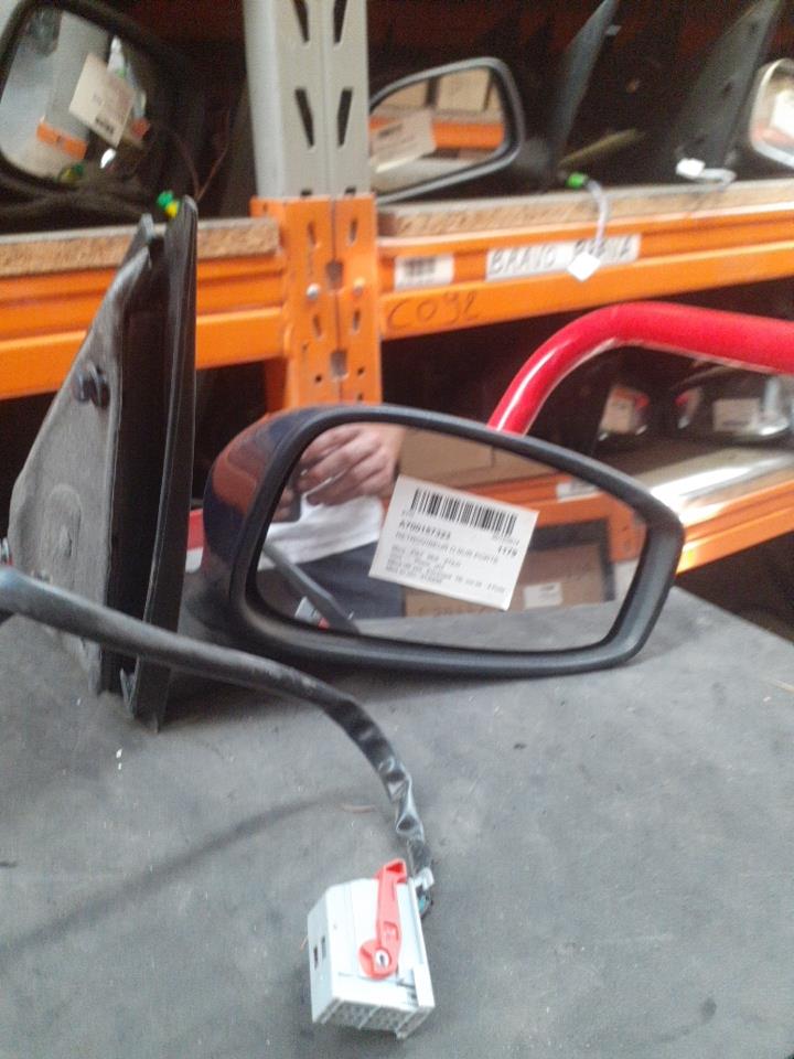 Retrovisor derecho FIAT STILO Gasolina - 1