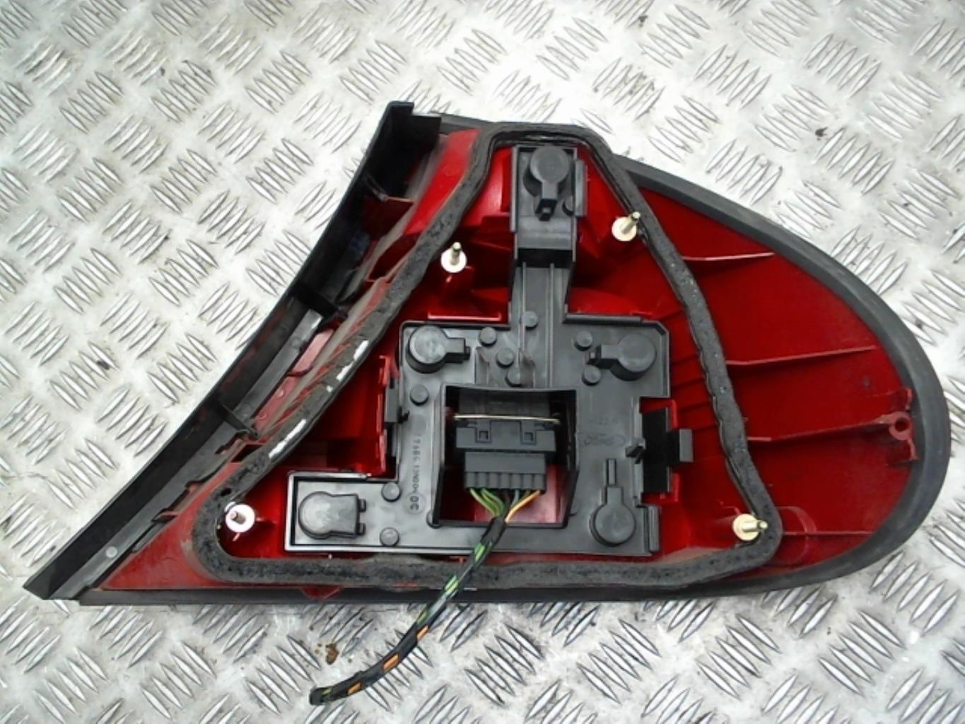 Fanale posteriore principale sinistro (luci) FORD MONDEO 1 PHASE 2 Diésel - 1