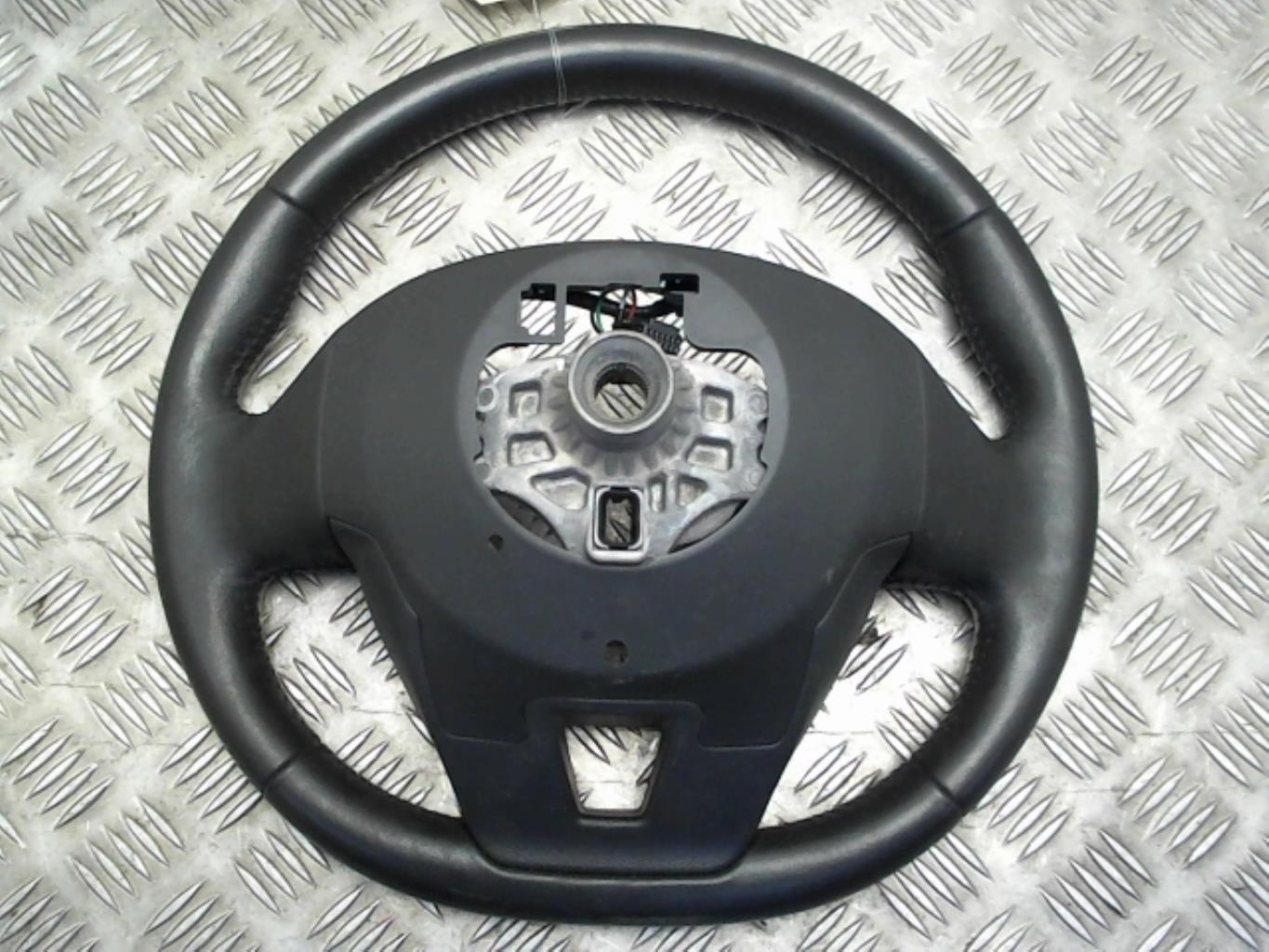 Volante RENAULT GRAND SCENIC 3 PHASE 3 Diésel - 1