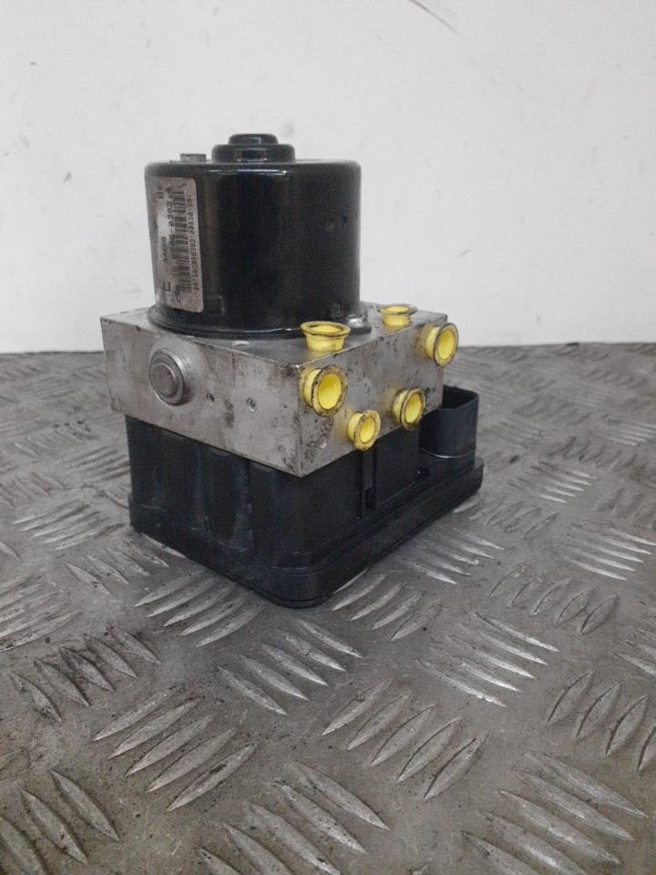 Blocco ABS (antibloccaggio freni) VOLVO S 40 2 PHASE 1 Diésel - 1