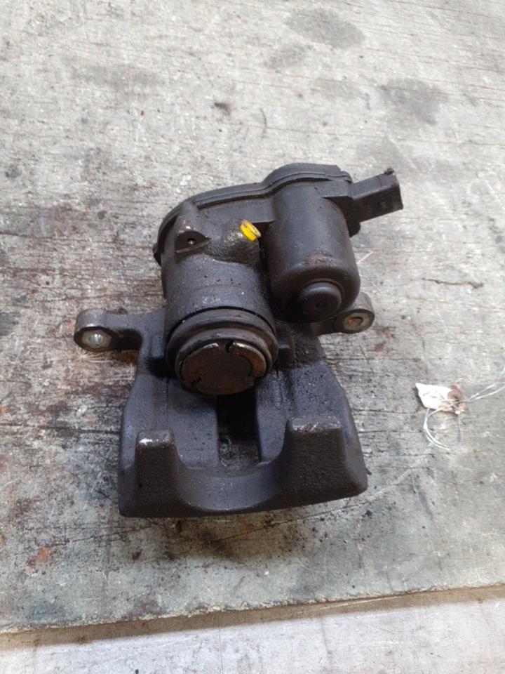 Pinza freni posteriore destra AUDI A6 4 AVANT PHASE 2 BREAK Diésel - 1