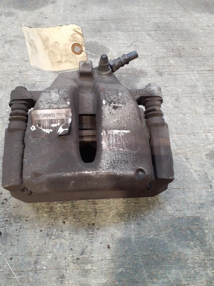 Pinza freni anteriore sinistra PEUGEOT 2008 1 PHASE 1 Diésel - 1
