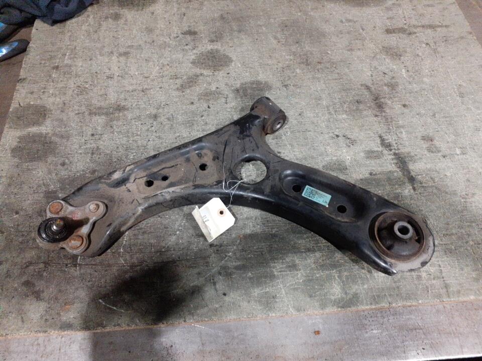Triangle avant gauche HYUNDAI KONA PHASE 2  - 1