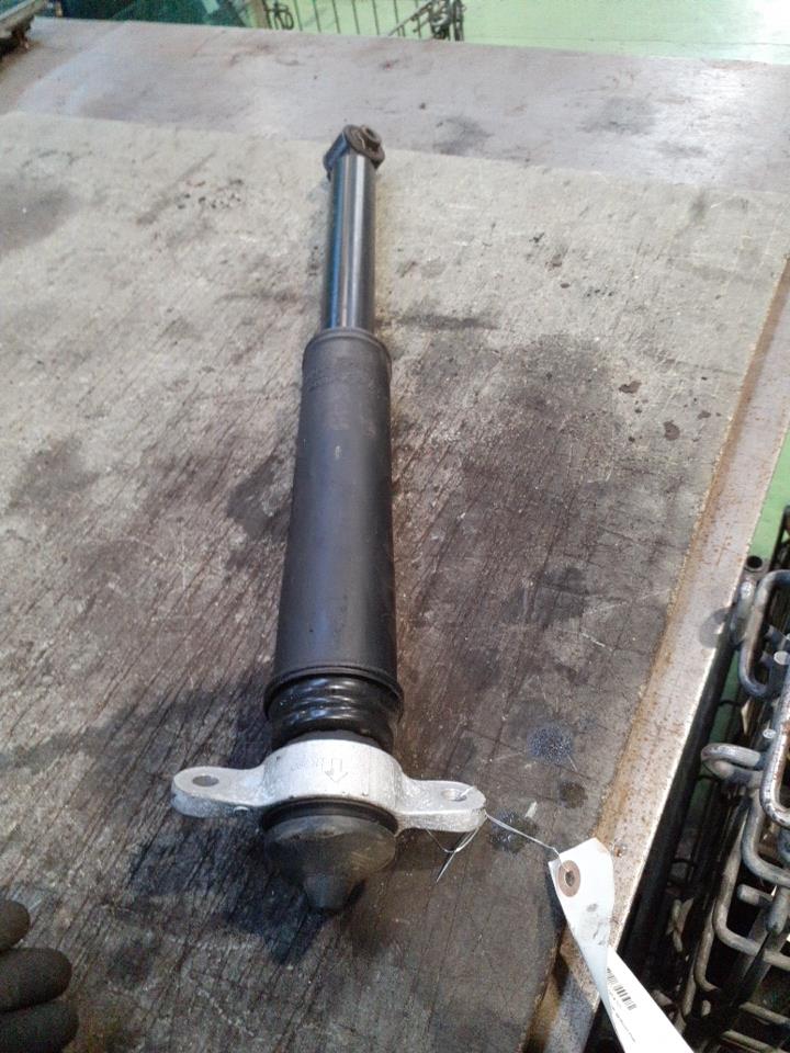 Ammortizzatore posteriore sinistro HYUNDAI I 20 3 Gasolina - 1