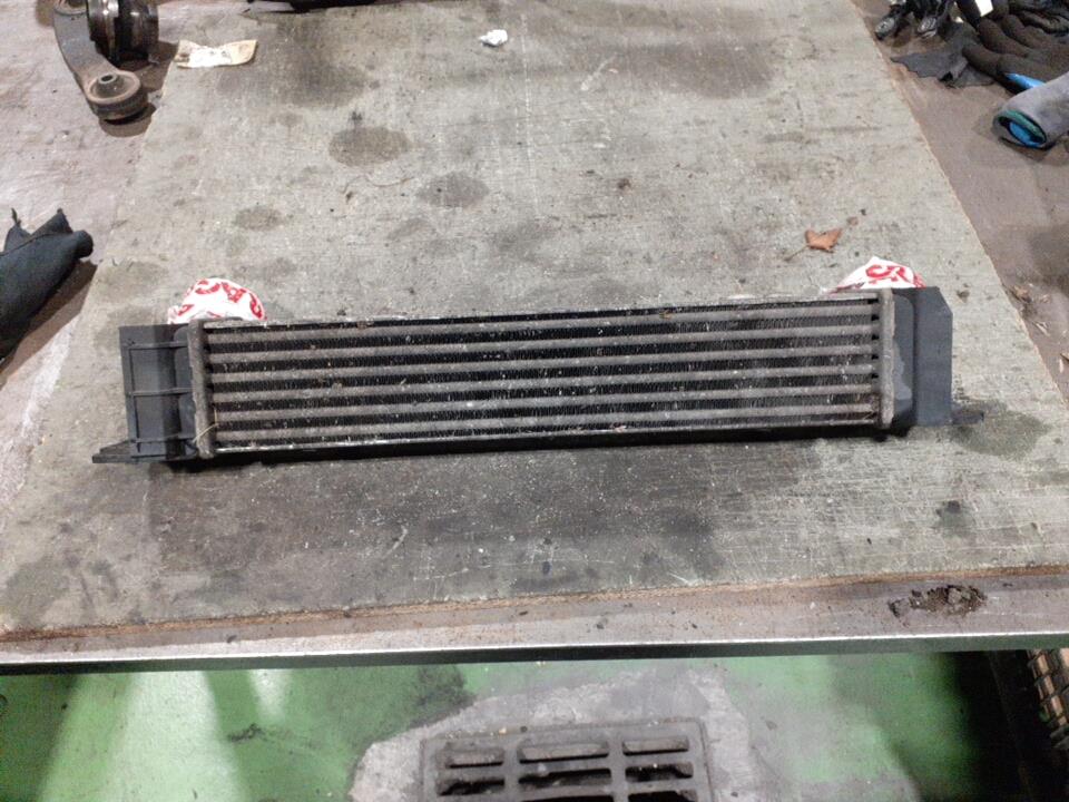 Echangeur air (Intercooler) BMW SERIE 1 E87 PHASE 1 Graphite Metallic (A22) Diesel - 1