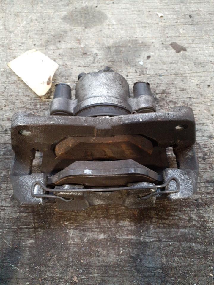 Pinza freni anteriore sinistra TOYOTA YARIS 3 PHASE 3 Super White II (040) Gasolina - 1