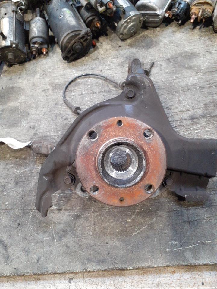 Fusee avant gauche FIAT BRAVO 2   Blu Prestige / Notturno (487B)  - 1
