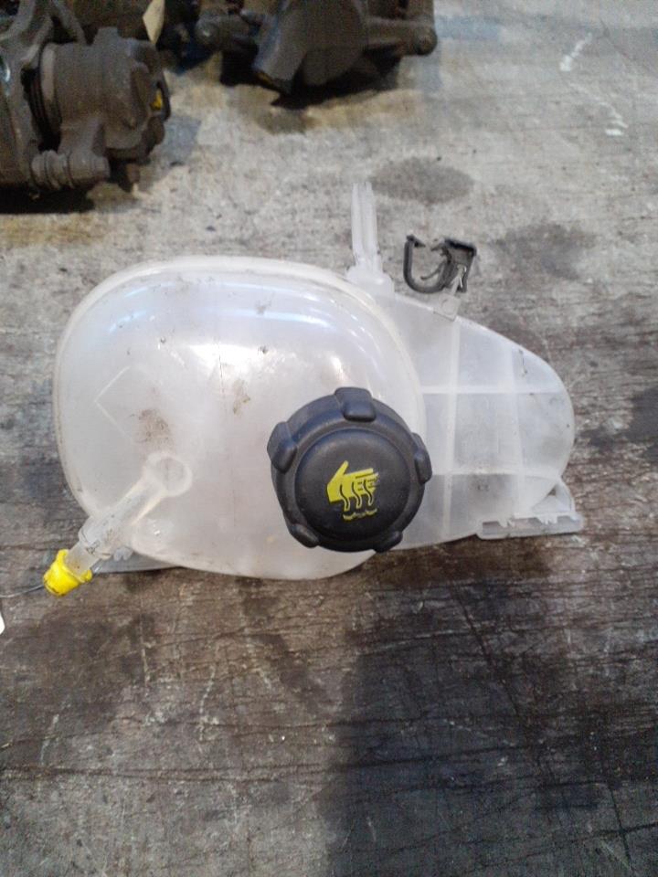 Vase d'expansion RENAULT TWINGO 3 PHASE 1 Essence - 1