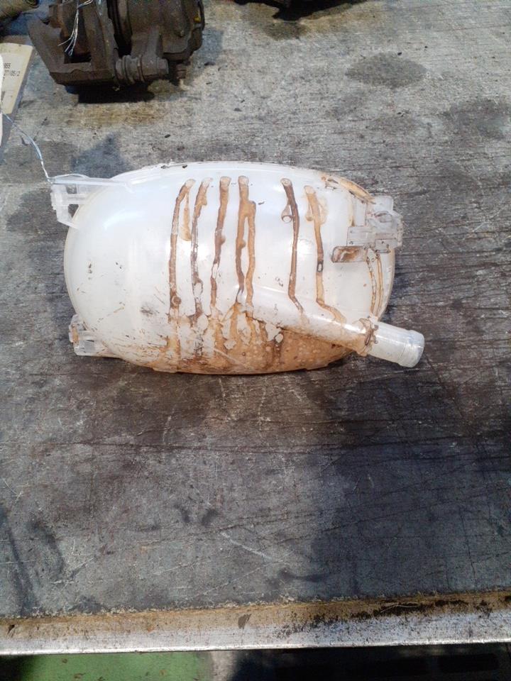 Vase d'expansion RENAULT CLIO 5 Essence - 1