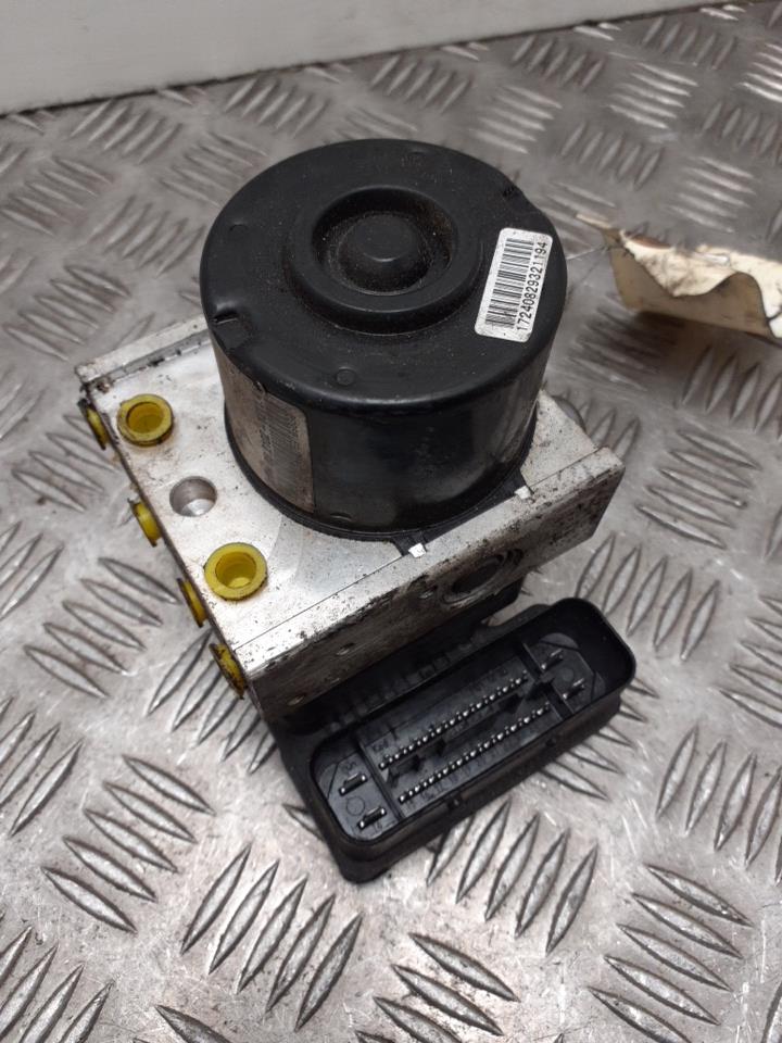 Blocco ABS (antibloccaggio freni) TOYOTA YARIS 2 PHASE 2 Silver (1E7) Gasolina - 1