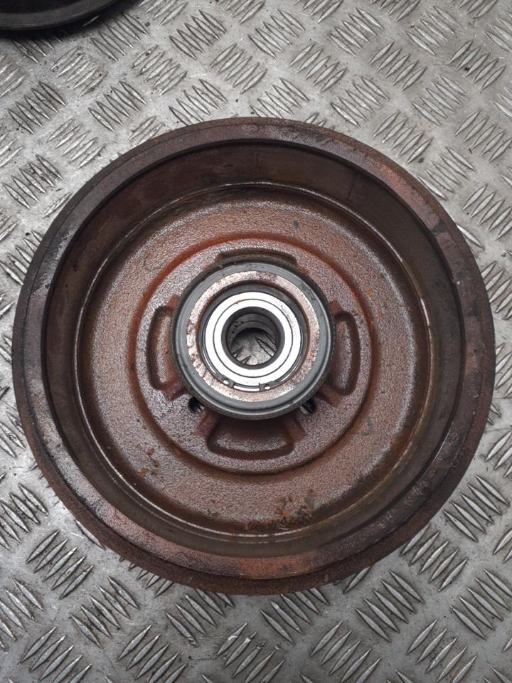 Tamburo posteriore sinistro DACIA LODGY PHASE 2   Gris Comète (TEKNA) Diésel - 1