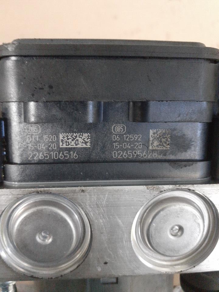 Blocco ABS (antibloccaggio freni) RENAULT CLIO 4 PHASE 1 Diésel - 1