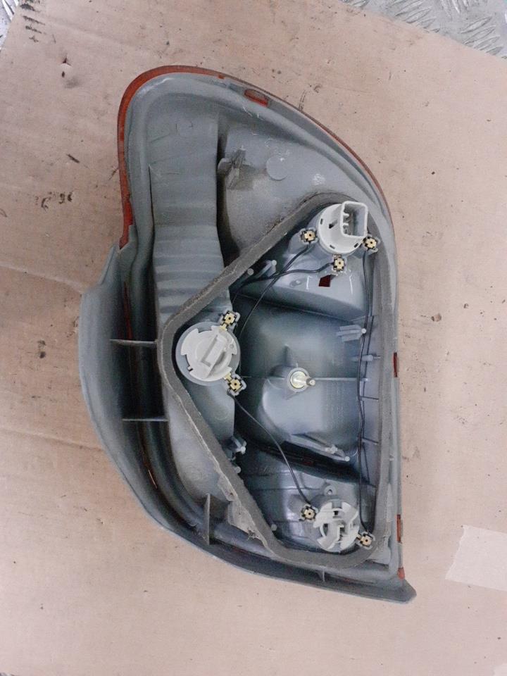 Fanale posteriore principale sinistro (luci) TOYOTA YARIS 1  - 1