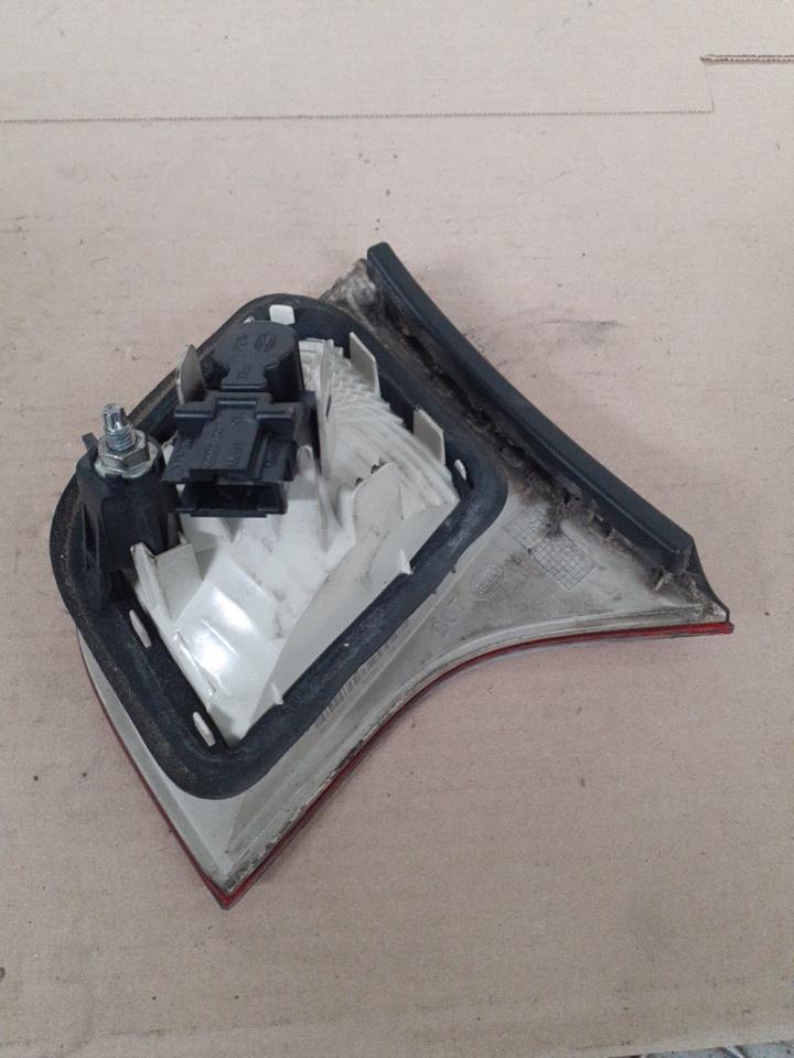 Feu arriere secondaire gauche (feux) AUDI A4 2 PHASE 2 Diesel - 1