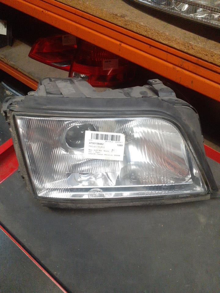 Gruppo ottico anteriore principale destro (luci)(faro) AUDI A6 1 Diésel - 1