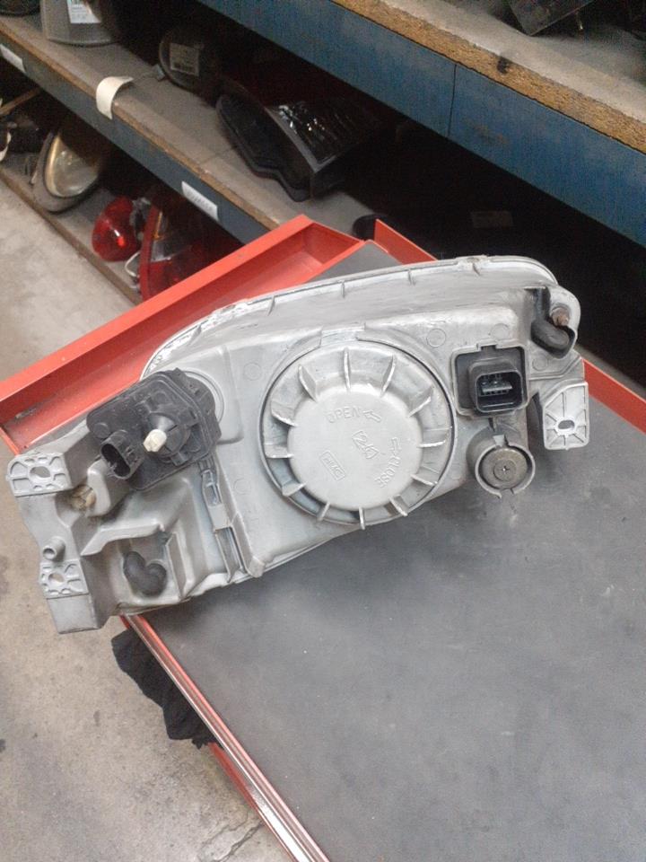 Gruppo ottico anteriore principale destro (luci)(faro) HYUNDAI LANTRA 2 Gasolina - 1
